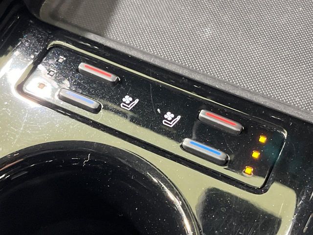 TOYOTA PRIUS 2019 Image 31