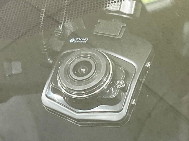 TOYOTA PRIUS 2019 Image 31