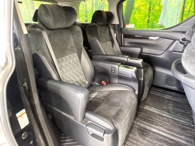 TOYOTA VELLFIRE 2017 Image 31