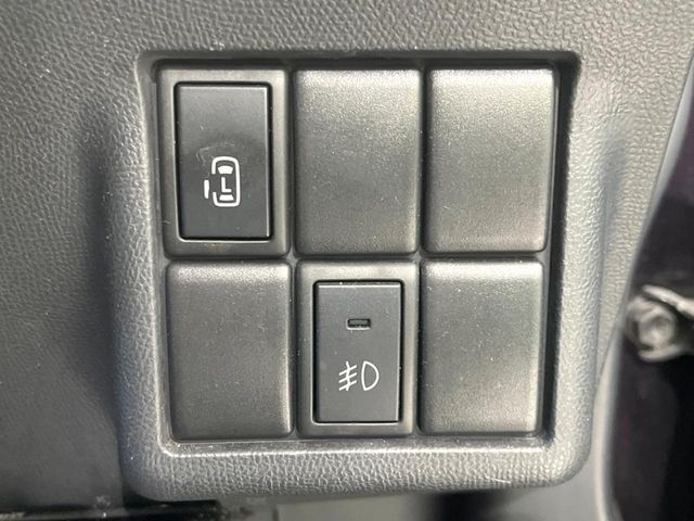 NISSAN ROOX 2012 Image 31