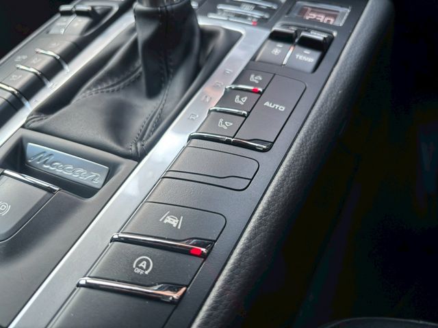 PORSCHE MACAN 2020 Image 31