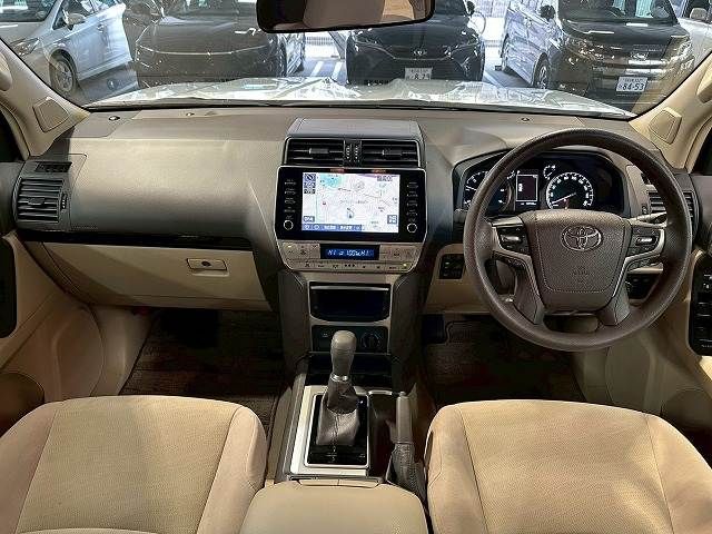 TOYOTA LANDCRUISER PRADO 2023 Image 31