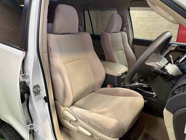 TOYOTA LANDCRUISER PRADO 2023 Image 31