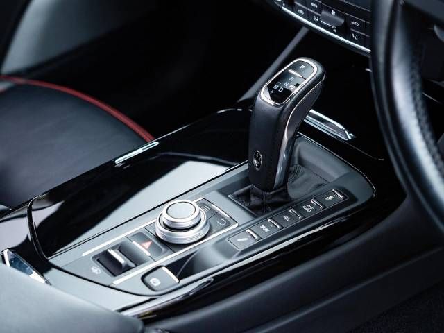 MASERATI LEVANTE 2019 Image 31