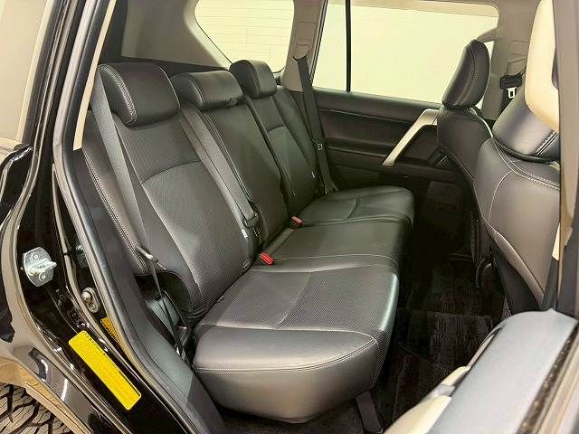 TOYOTA LANDCRUISER PRADO 2021 Image 31