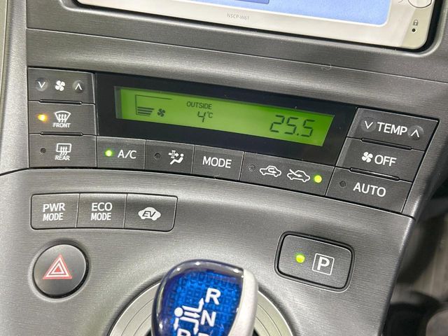TOYOTA PRIUS 2011 Image 31