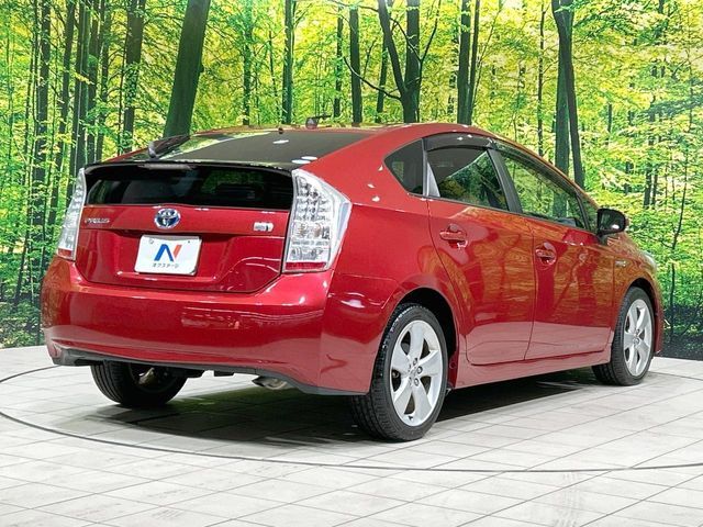 TOYOTA PRIUS 2011 Image 31