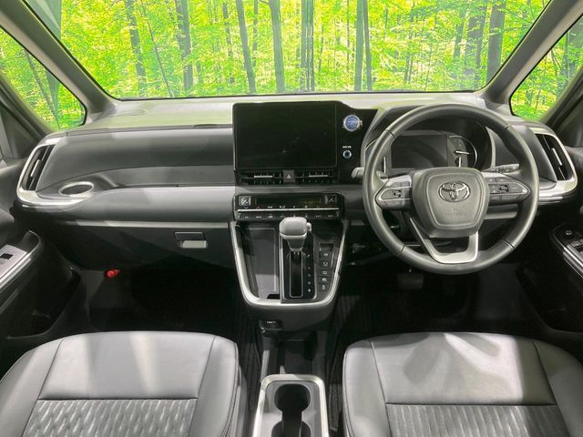 TOYOTA NOAH HYBRID 2023 Image 31