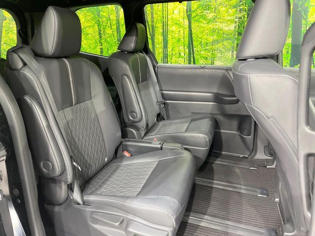 TOYOTA NOAH HYBRID 2023 Image 31