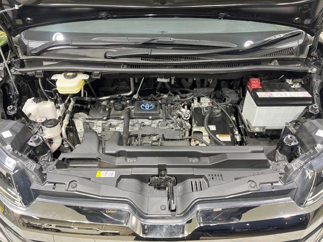 TOYOTA NOAH HYBRID 2023 Image 31