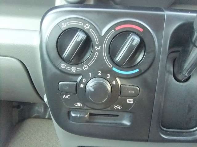 MITSUBISHI MINICAB VAN 2024 Image 31