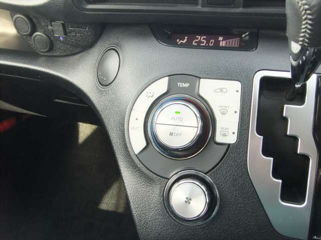 TOYOTA SIENTA 2017 Image 31