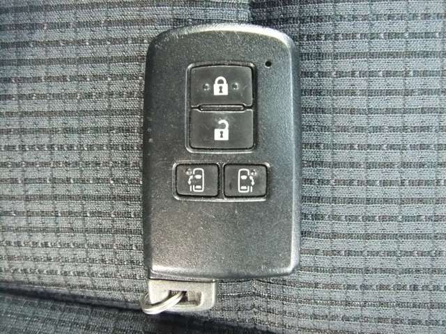 TOYOTA SIENTA 2017 Image 31