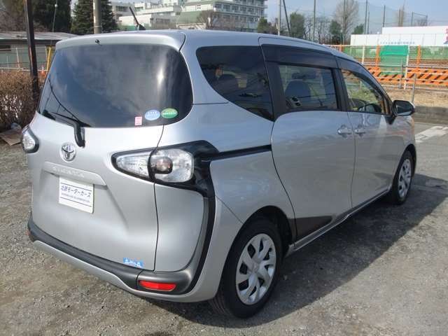TOYOTA SIENTA 2017 Image 31