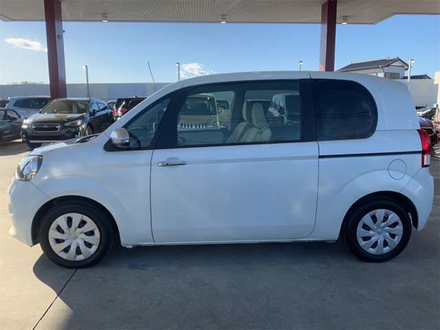 TOYOTA PORTE 2014 Image 31