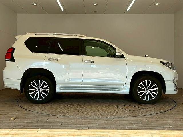 TOYOTA LANDCRUISER PRADO 2021 Image 31