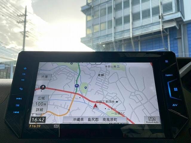 TOYOTA NOAH HYBRID 2018 Image 31