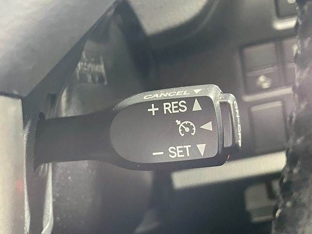 TOYOTA NOAH HYBRID 2018 Image 31