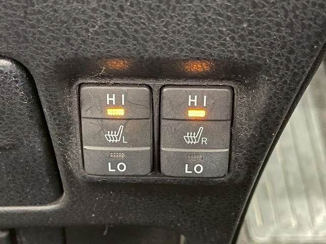 TOYOTA NOAH HYBRID 2018 Image 31