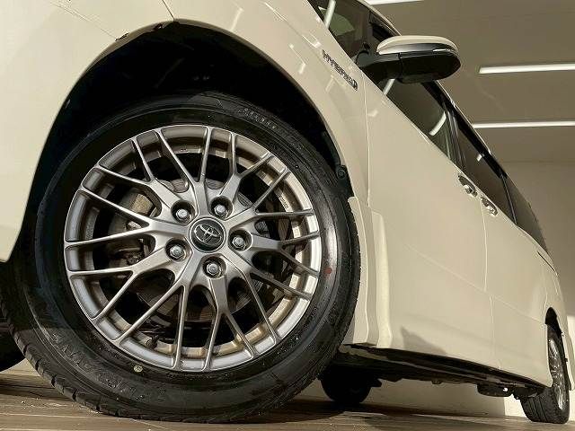 TOYOTA NOAH HYBRID 2018 Image 31