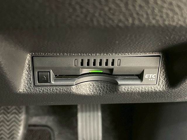 TOYOTA YARIS CROSS HYBRID 2021 Image 31