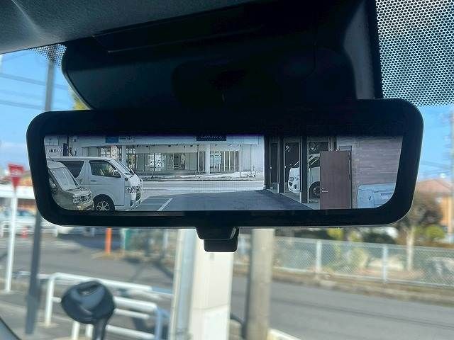 TOYOTA HIACE VAN 2WD 2026 Image 31