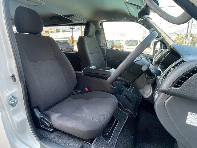 TOYOTA HIACE VAN 2WD 2026 Image 31