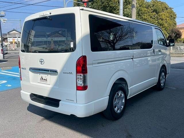 TOYOTA HIACE VAN 2WD 2026 Image 31