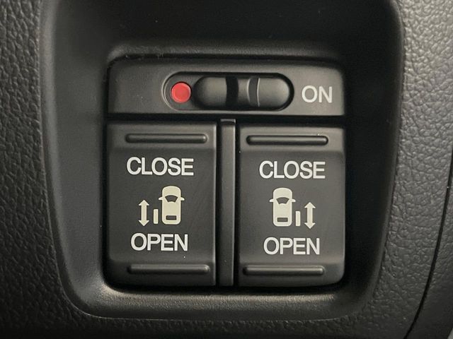 HONDA N BOX 2015 Image 31