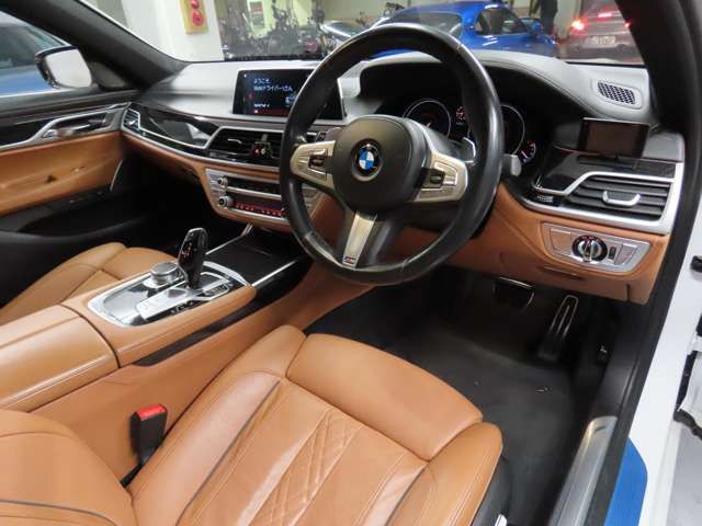 BMW 7SERIES 2018 Image 31