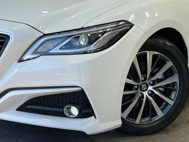 TOYOTA CROWN SEDAN HYBRID 2018 Image 31
