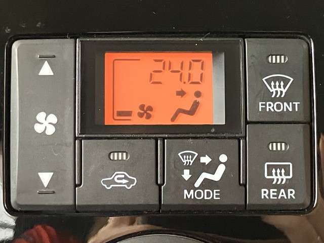 DAIHATSU TANTO CUSTOM 4WD 2015 Image 31