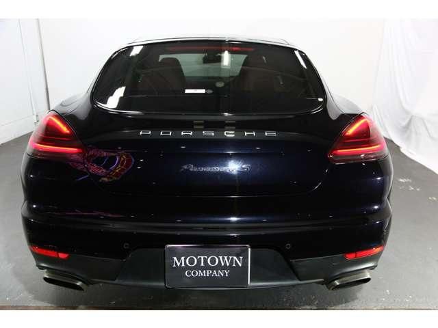 PORSCHE PANAMERA 2016 Image 31