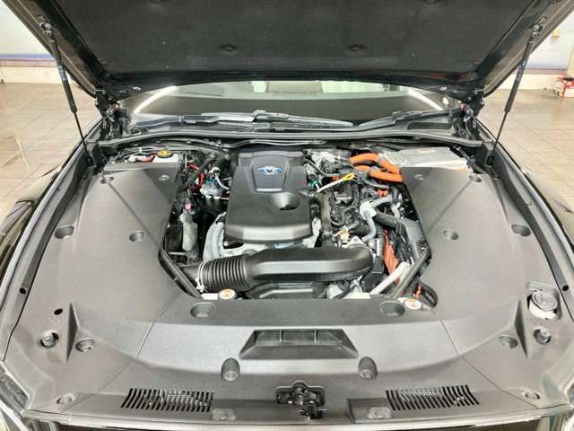 TOYOTA CROWN SEDAN HYBRID 4 2018 Image 31