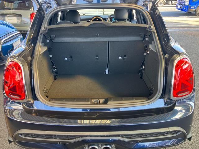 BMW MINI COOPER S 5DOOR 2021 Image 31