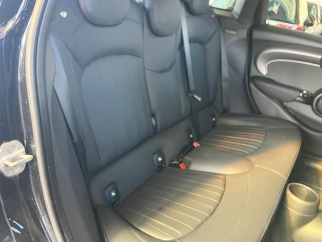 BMW MINI COOPER S 5DOOR 2021 Image 31