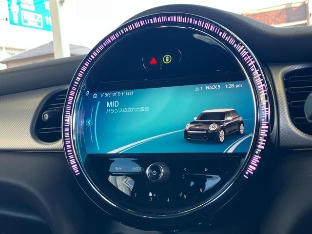 BMW MINI COOPER S 5DOOR 2021 Image 31