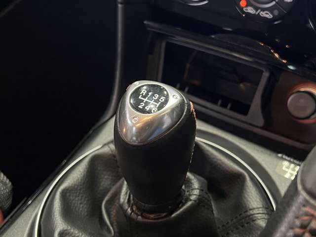 MAZDA RX-8 2013 Image 31