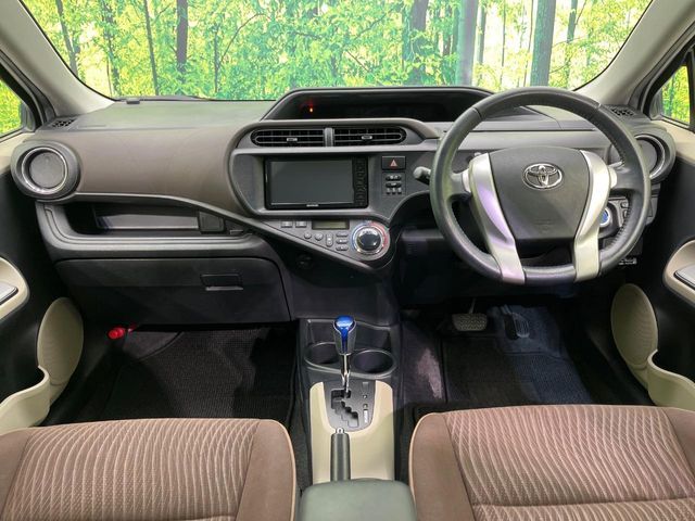 TOYOTA AQUA 2012 Image 31