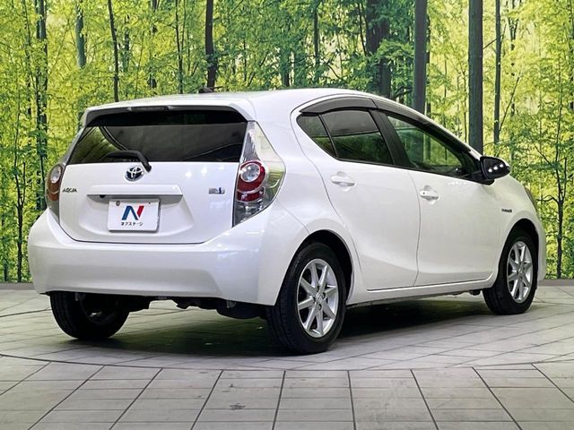 TOYOTA AQUA 2012 Image 31