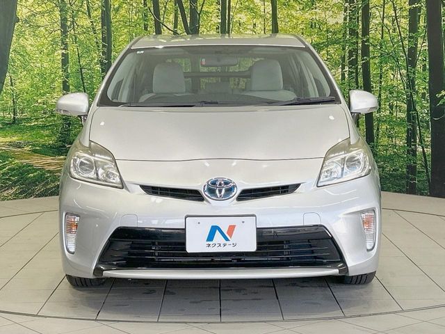 TOYOTA PRIUS 2012 Image 31