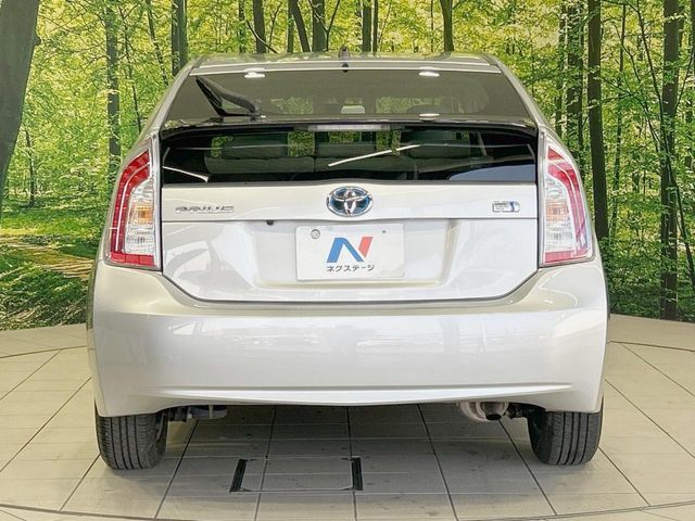 TOYOTA PRIUS 2012 Image 31