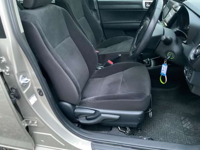 TOYOTA COROLLA AXIO 2017 Image 31