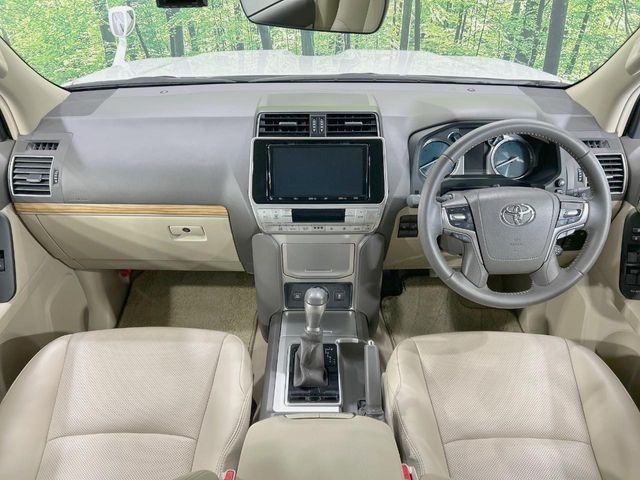 TOYOTA LANDCRUISER PRADO 2023 Image 31