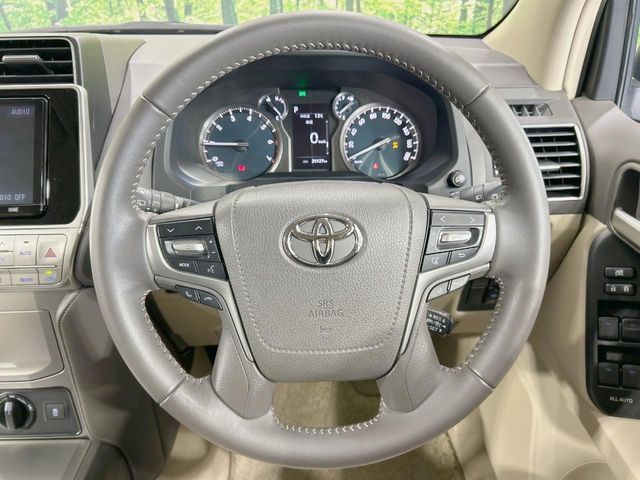 TOYOTA LANDCRUISER PRADO 2023 Image 31