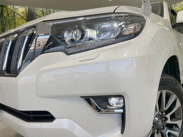 TOYOTA LANDCRUISER PRADO 2023 Image 31
