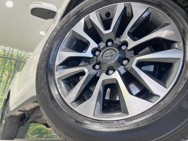 TOYOTA LANDCRUISER PRADO 2023 Image 31