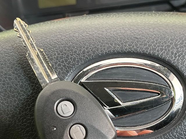 DAIHATSU MIRA E:S 2015 Image 31