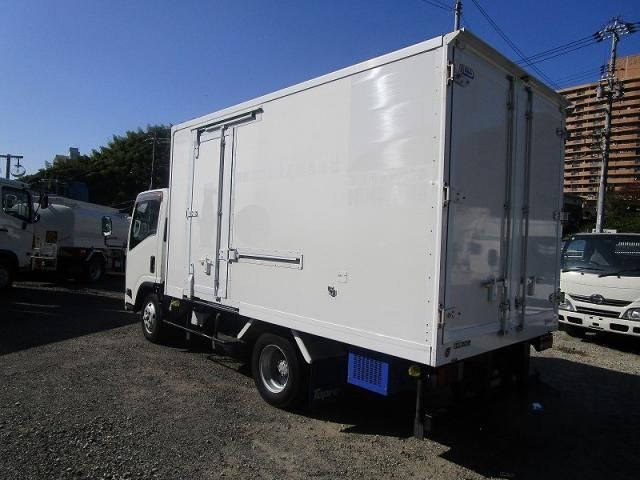 ISUZU ELF 2013 Image 31