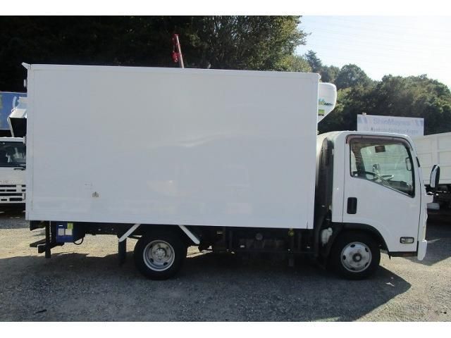ISUZU ELF 2013 Image 31